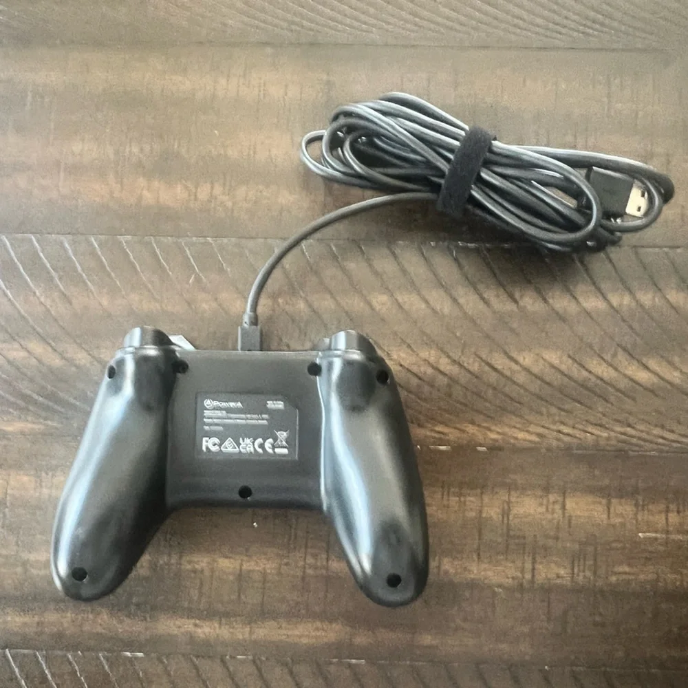 Powers wired Nintendo switch controller black